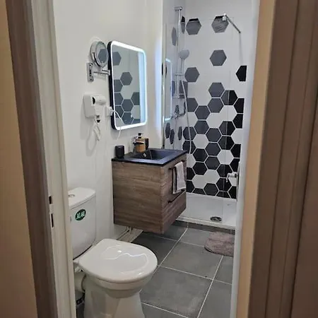 شقة Petit Pont Ardennais/cosy/t1/wifi/parking سيدا